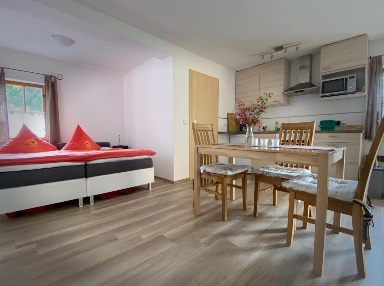 Appartement Doesjes Huis Наумбург Екстер'єр фото